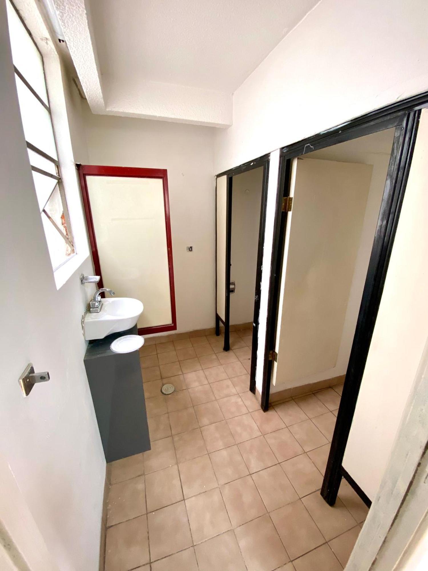 Roomies Hostel - World Trade Center เม็กซิโกซิตี้ ภายนอก รูปภาพ