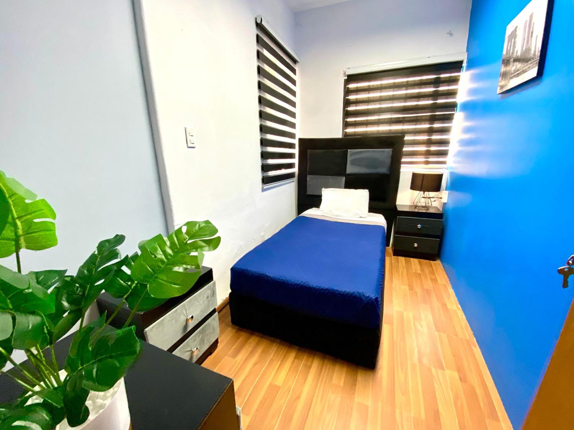Roomies Hostel - World Trade Center เม็กซิโกซิตี้ ภายนอก รูปภาพ