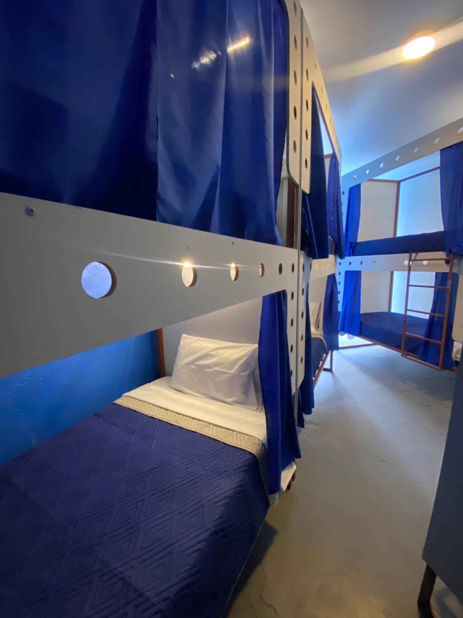 Roomies Hostel - World Trade Center เม็กซิโกซิตี้ ภายนอก รูปภาพ